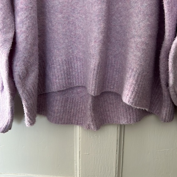 Old Navy roomie ladies sweater, size XL. Mauve color. - Picture 3 of 9
